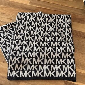 Michael Kors Black and White MK Logo Knit Scarf